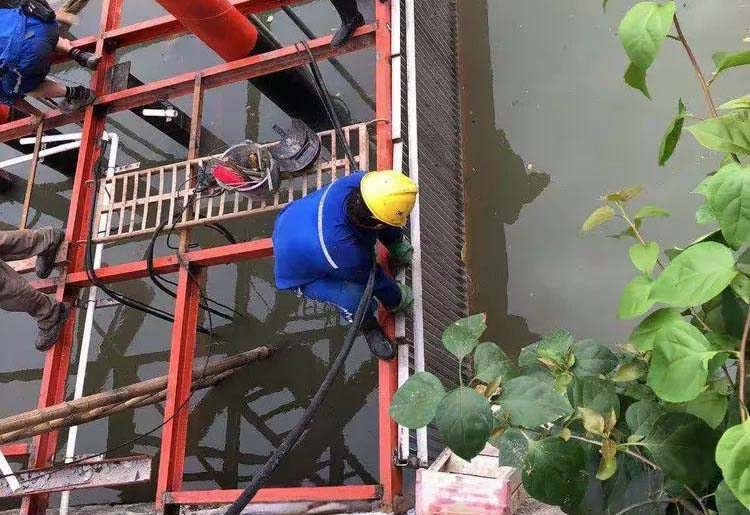 南城街道石鼓河下游钢坝处增设补水泵项目